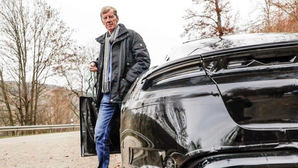 Porsche-Taycan-Electric-Walter-Rhol – AUTO Magazine