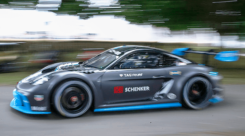 Presentación del Porsche GT4 ePerformance en Goodwood