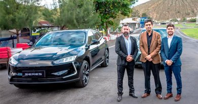 SERES llega a Ecuador con tres SUV electrificados de lujo