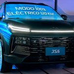 JAC Azul presentó el nuevo JS6 Híbrido Enchufable en Auto Show
