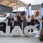 Dos camionetas electrificadas y un camión, presentados en Autoshow